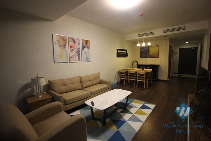 Nice two bedrooms apartment for rent in Discovery building, Cau Giay district, Ha Noi